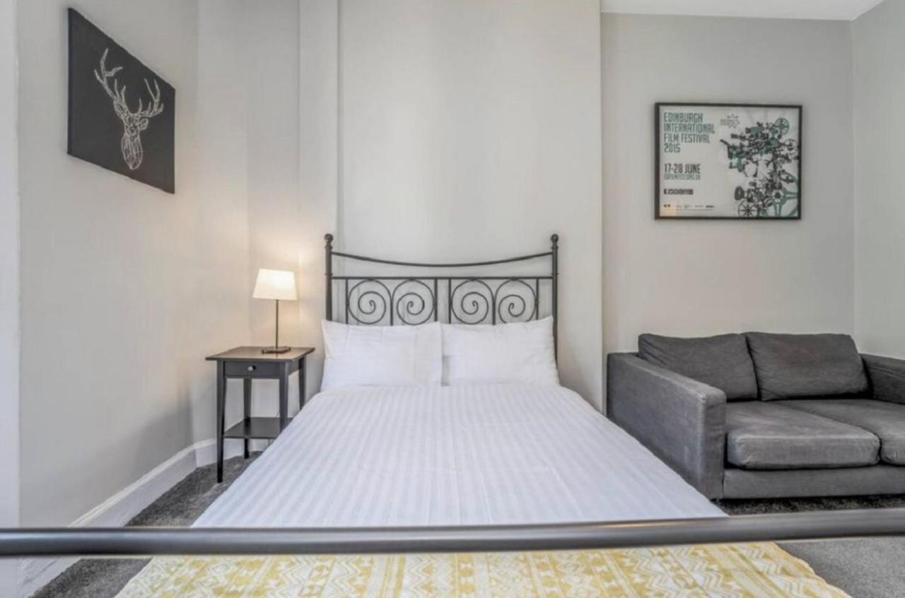Spacious & Comfortable 3 Bedroom Apartment - Near City Centre - Free Parking Available - Sleeps Up To 5 Guests Εδιμβούργο Εξωτερικό φωτογραφία